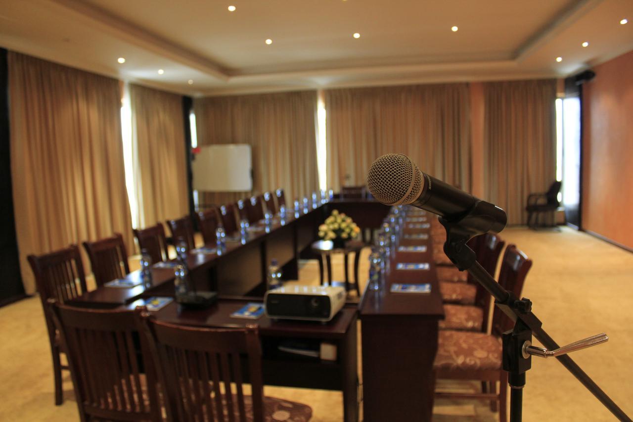 Ambassador Hotel Addis Abeba Exterior foto